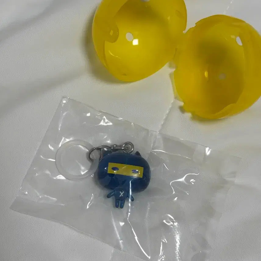 [BUNJANG] Tamagotchi Gozaruchi Keychain / 다마고치 고자루치 키링