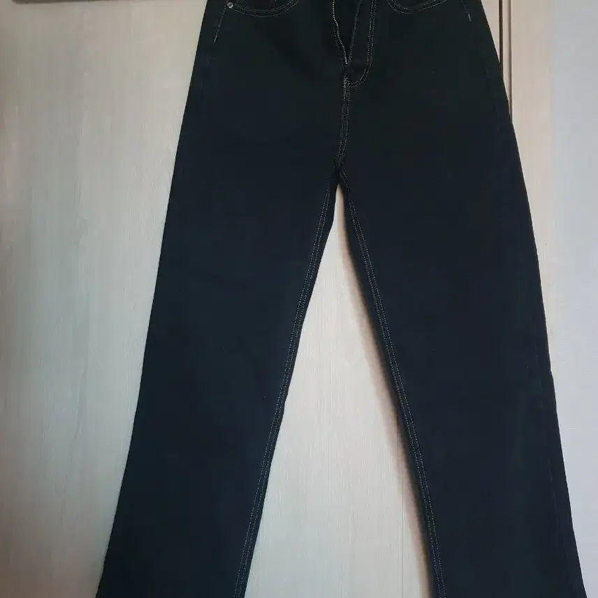 [BUNJANG] Black Denim Semi-Wide Pants (Size M) / (새상품) 블랙 데님 팬츠 M사이즈_여성 흑청 쎄미 와이드 바지