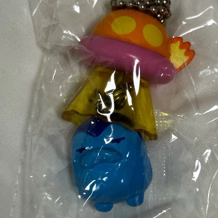 [BUNJANG] Tamagotchi UFO Keychain / 다마고치 ufo 키링