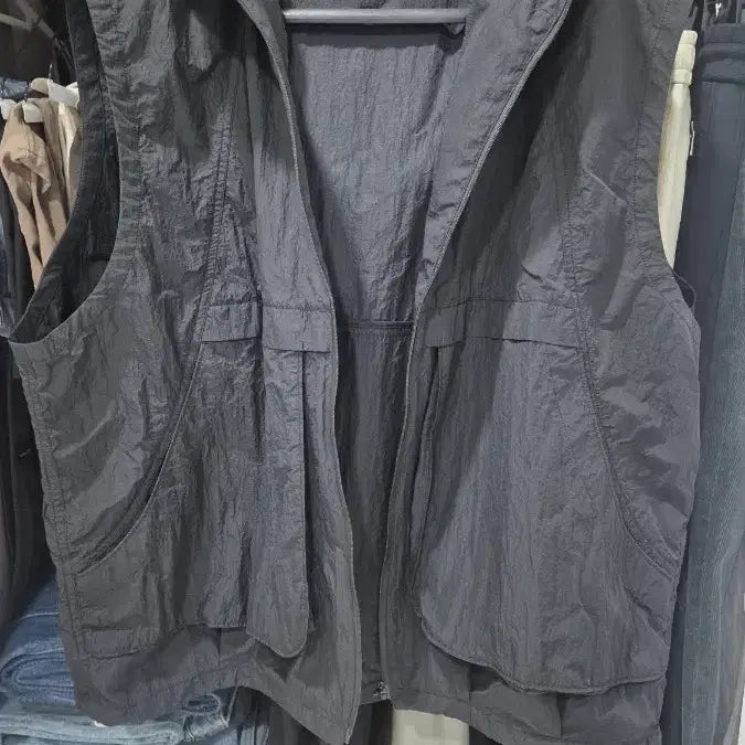 [BUNJANG] Time Homme 24SS Hooded Vest Black / 타임옴므 24ss 후드베스트