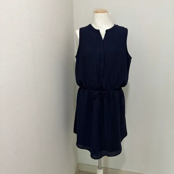 [BUNJANG] GAP Pintuck Blouse Navy L / GAP 핀턱 블라우스 네이비 L