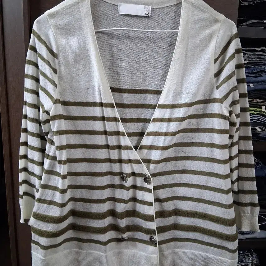 [BUNJANG] EnC Stripe V-Neck Cardigan / EnC 스트라이프 브이넥 가디건(55)
