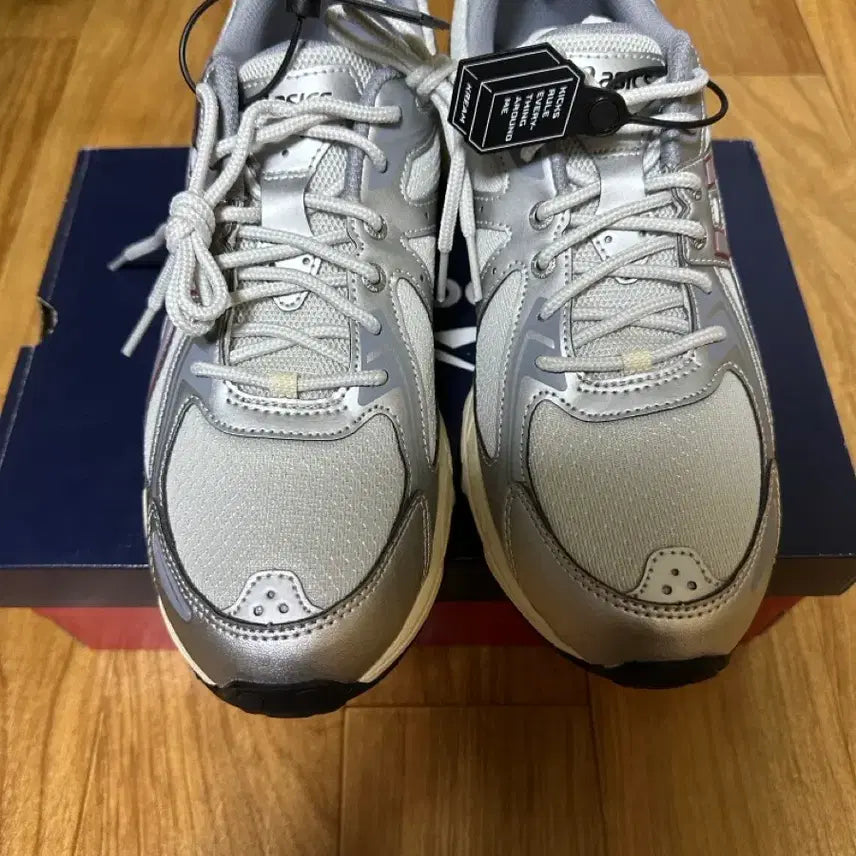 [BUNJANG] Asics Gel-Venture 6 Glacier Grey Citrak / 새상품) 아식스 젤벤쳐 6 글레이셔 그레이 시트락 270 팝니다.