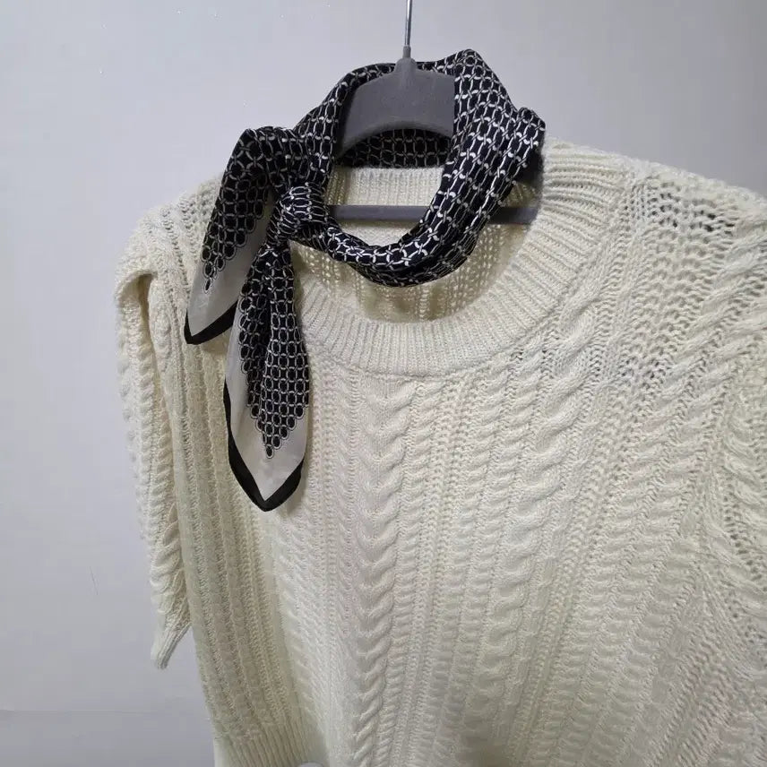 [BUNJANG] Shoulder Puff Cable Knit Sweater (Ivory, Size 55-66) / 어깨퍼프 케이블니트 (55~66)