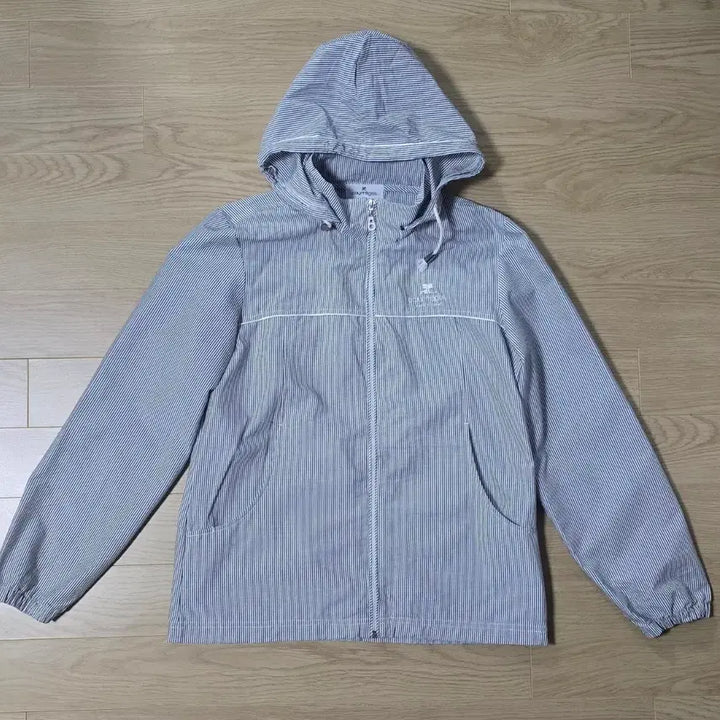 [BUNJANG] Courreges Striped Hood Windbreaker Size 38 / 꾸레쥬 스트라이프 후드 바람막이 38