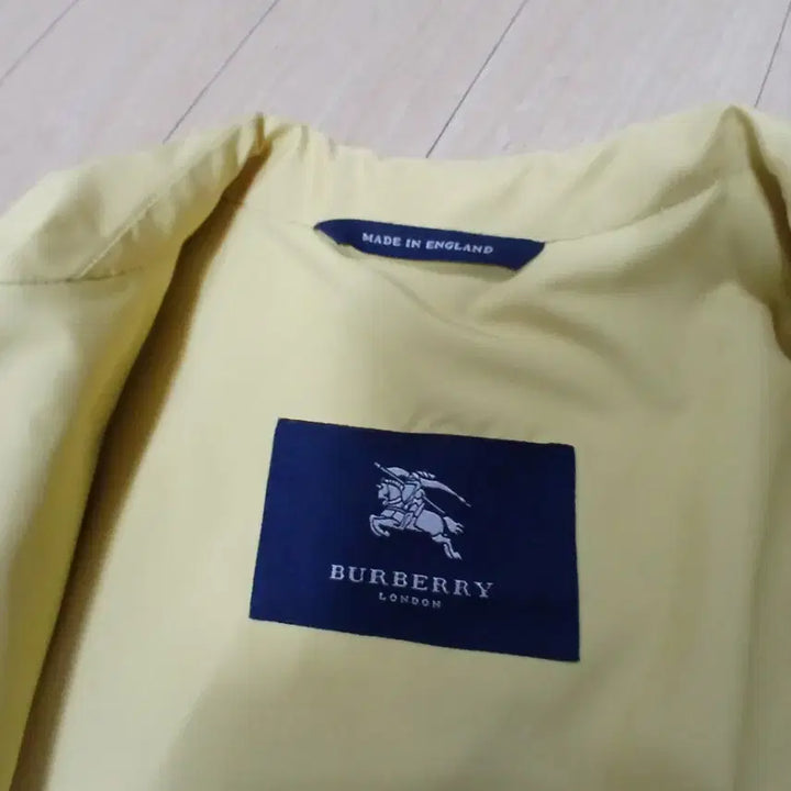 [BUNJANG] Burberry Yellow Trench Coat / 버버리 옐로우 트렌치코트
