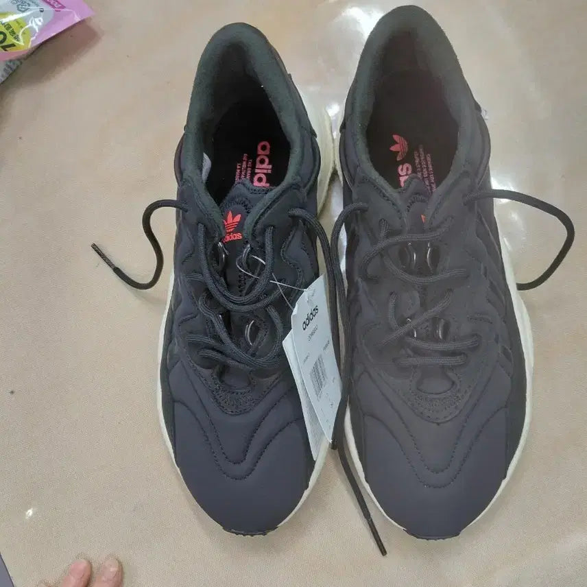 [BUNJANG] Adidas Running Shoes / 아디다스신발255