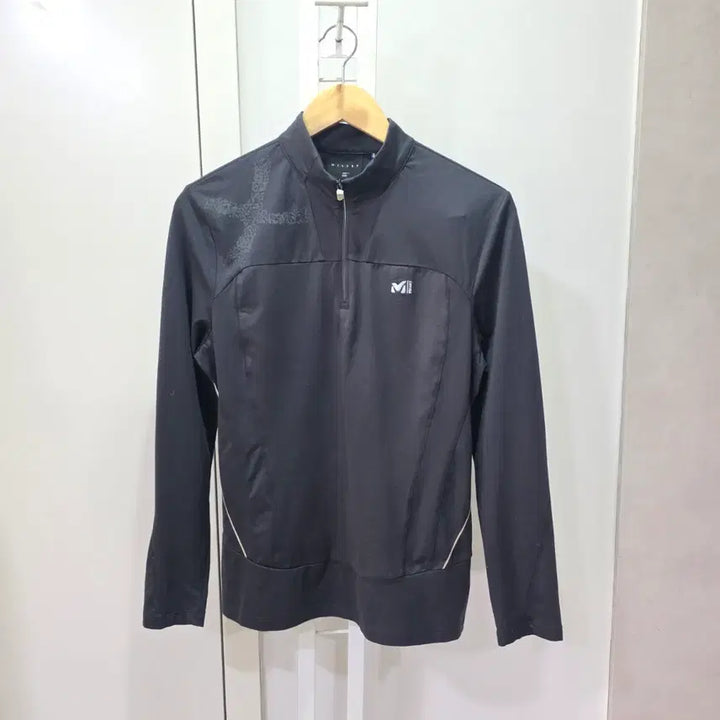 [SOLD OUT] 밀레 블랙 하프넥 긴팔 티셔츠