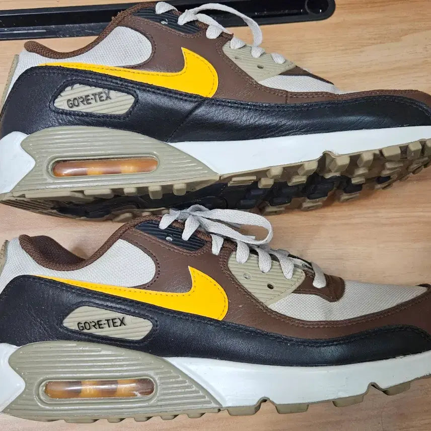 [BUNJANG] Nike Air Max 90 Gore-Tex Sneakers (265mm) / 나이키 에어맥스90 고어텍스 265사이즈