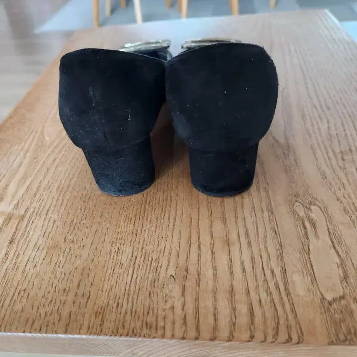 [BUNJANG] Roger Vivier Black Suede Buckle Flats / 로저비비에 블랙 스웨이드 플랫슈즈