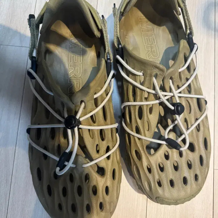 [BUNJANG] Merrell Hydro Moc 270 Khaki Sandals / 머렐 하이드로목 at 주우재 신발 270