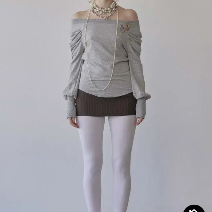 [BUNJANG] Sculptor Princess Off-Shoulder Top - Grey, Size S / 스컬프터 프린세스 오프숄더 그레이s