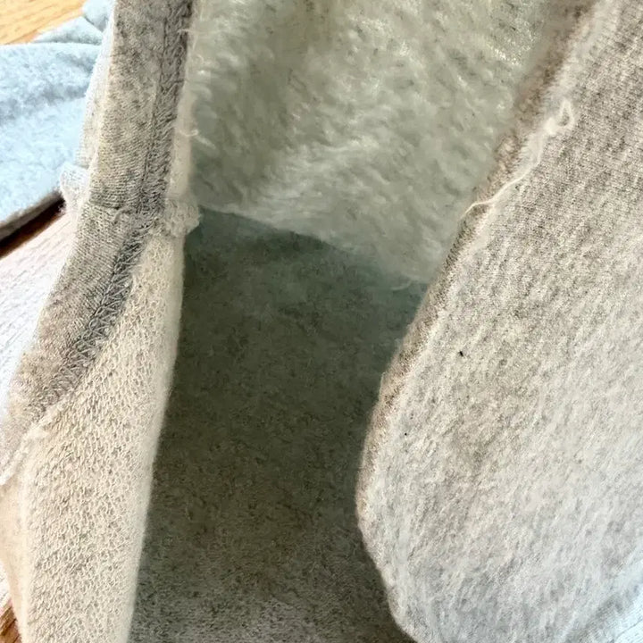 [BUNJANG] Sculptor Princess Off-Shoulder Top - Grey, Size S / 스컬프터 프린세스 오프숄더 그레이s