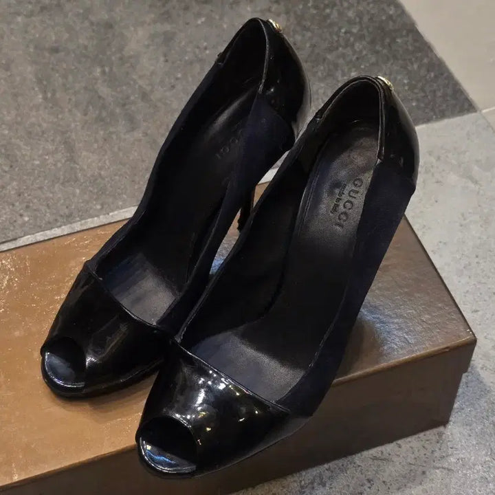 [BUNJANG] Gucci Patent Leather Interlocking G Logo Pumps Size 36.5 / 구찌 페이던트 레더 인터로킹 G로고 펌프스 36.5