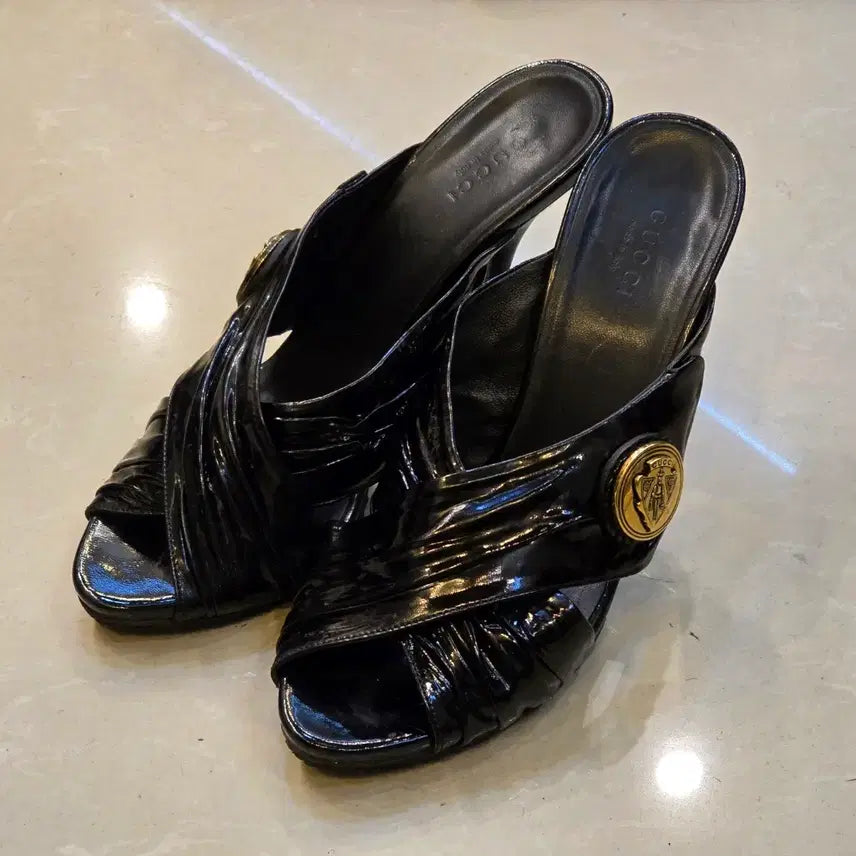 [BUNJANG] Gucci Patent X-Strap Hysteria Stiletto Sandals / 구찌 페이던트 X 스트랩 히스테리아 샌들 37.5