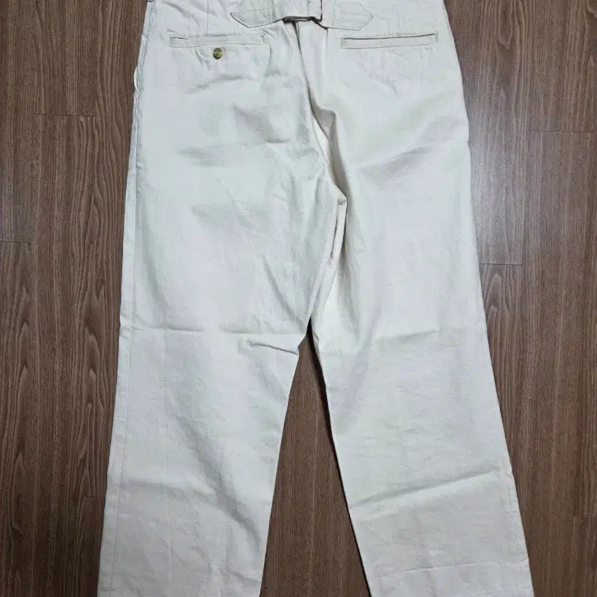 [BUNJANG] MBBCA White Chino Trousers Size 34 / 엠비비카 화이트 치노 트라우저 34