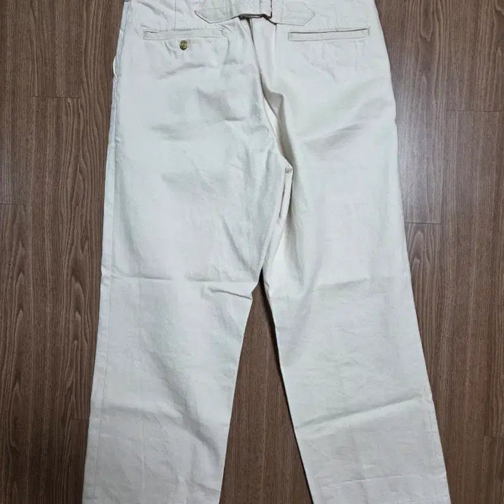 [BUNJANG] MBBCA White Chino Trousers Size 34 / 엠비비카 화이트 치노 트라우저 34