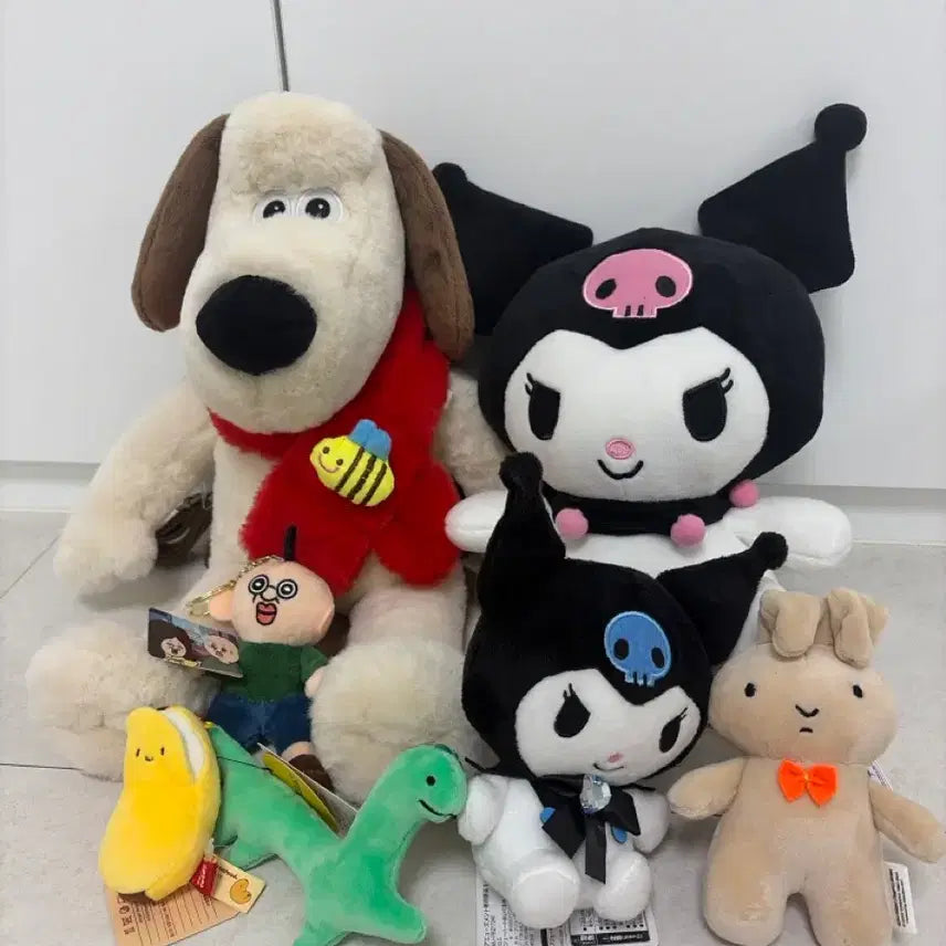 [BUNJANG] Bundle Set - Character Dolls and Keychains (Gromit Bag, Kuromi, Ppongyi, etc.) / 인형 , 키링 7개 일괄 판매 (그로밋 가방, 쿠로미, 빵빵이 등)