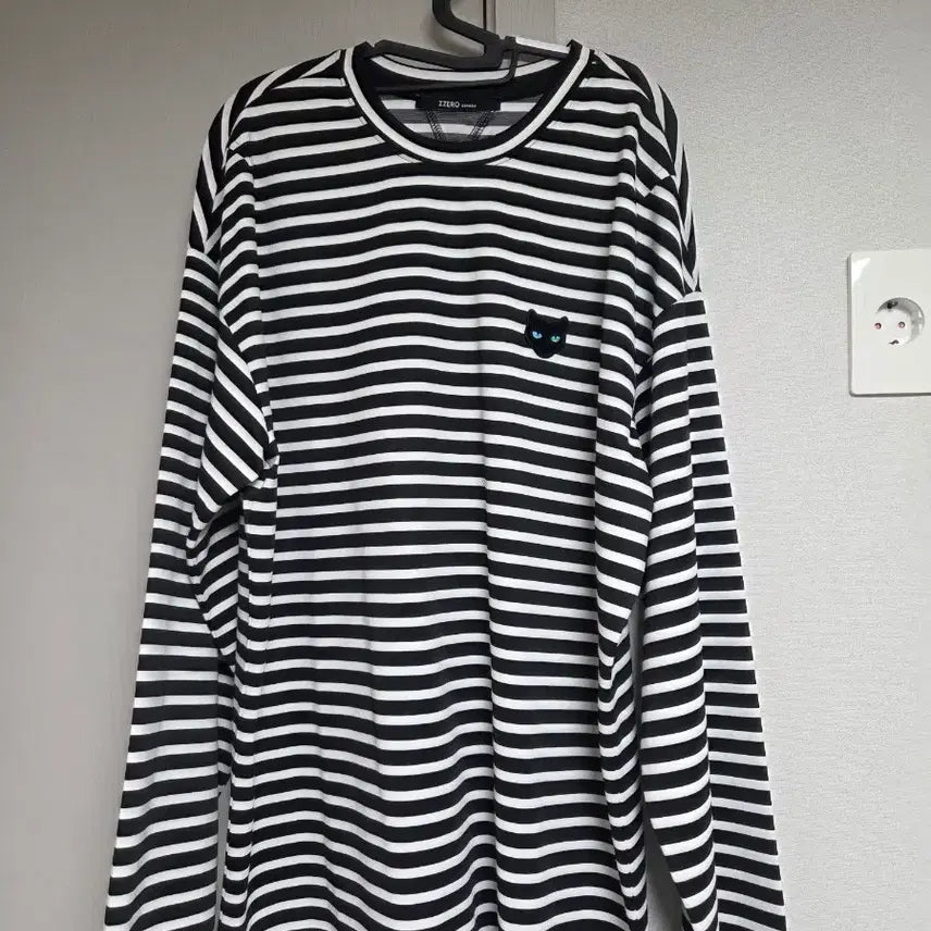 [BUNJANG] ZIGZAG SONGZIO Striped Sweatshirt L (105) / 지제로 송지오 스트라이프 L(105) 판매합니다.