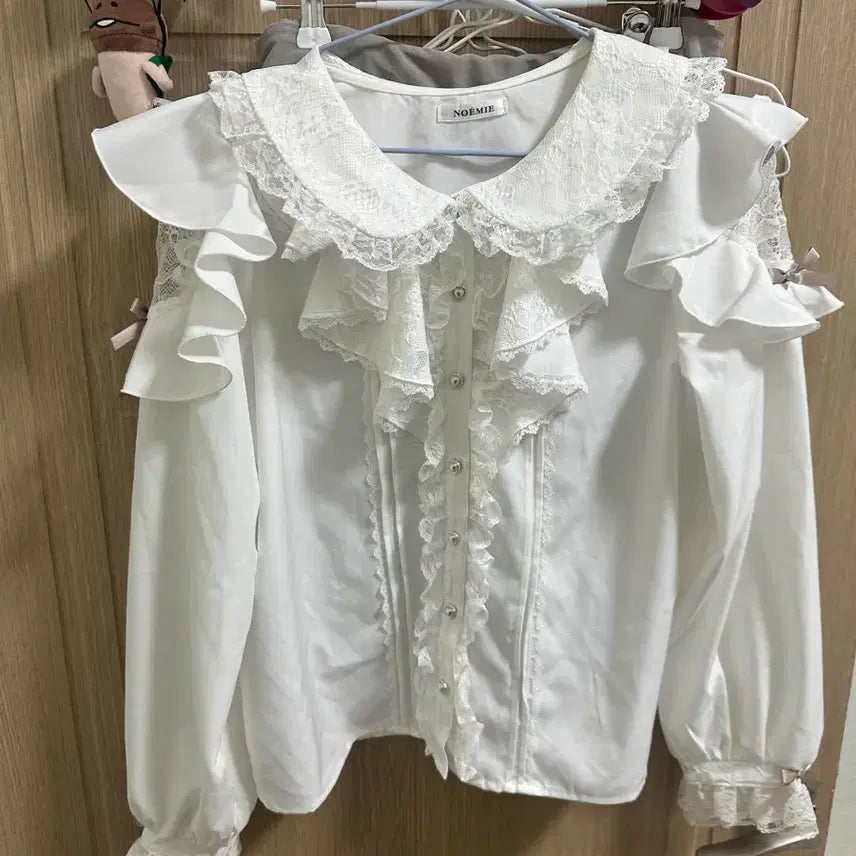 [BUNJANG] Noemie Ribbon Blouse White Pink M / 리본x)노에미 블라우스 흰핑 m 지뢰계 양산형 양지뢰