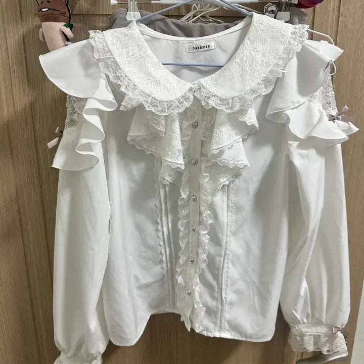 [BUNJANG] Noemie Ribbon Blouse White Pink M / 리본x)노에미 블라우스 흰핑 m 지뢰계 양산형 양지뢰