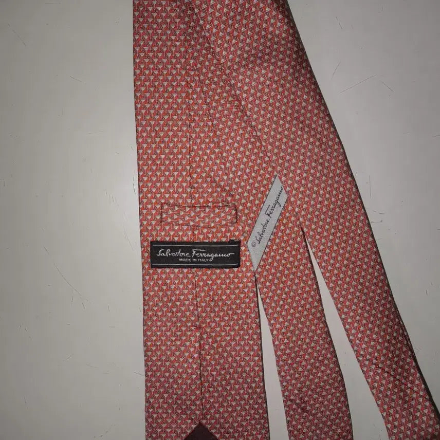 [BUNJANG] Salvatore Ferragamo Silk Tie / 페라가모 넥타이