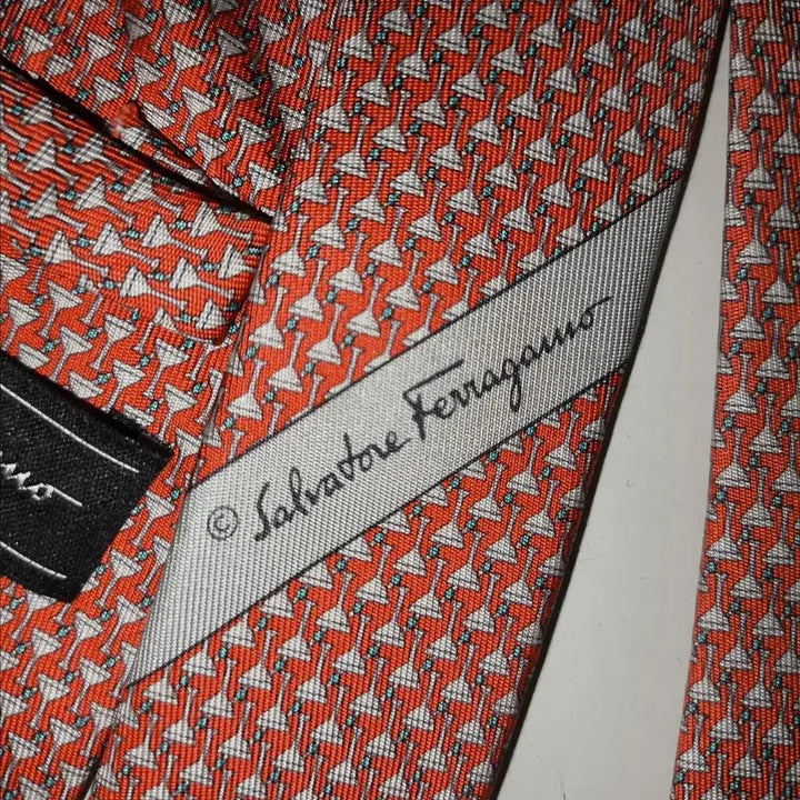 [BUNJANG] Salvatore Ferragamo Silk Tie / 페라가모 넥타이