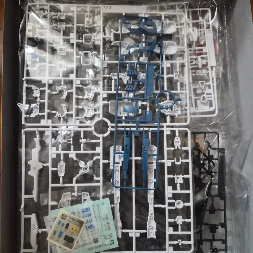 [BUNJANG] Bandai MG Gundam F91 Plastic Model Kit / MG 건담 F91 프라모델+델피데칼