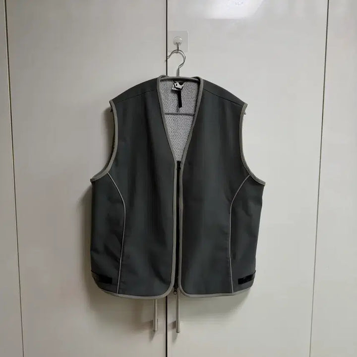 [BUNJANG] GR10K Technical Vest / GR10K 테크니컬 베스트 L