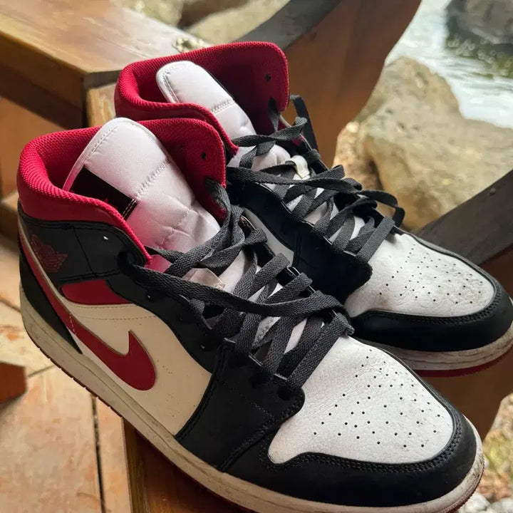 [BUNJANG] Nike Jordan Red Basketball Shoes (Size 290) / 급처 나이키 조던 레드 290