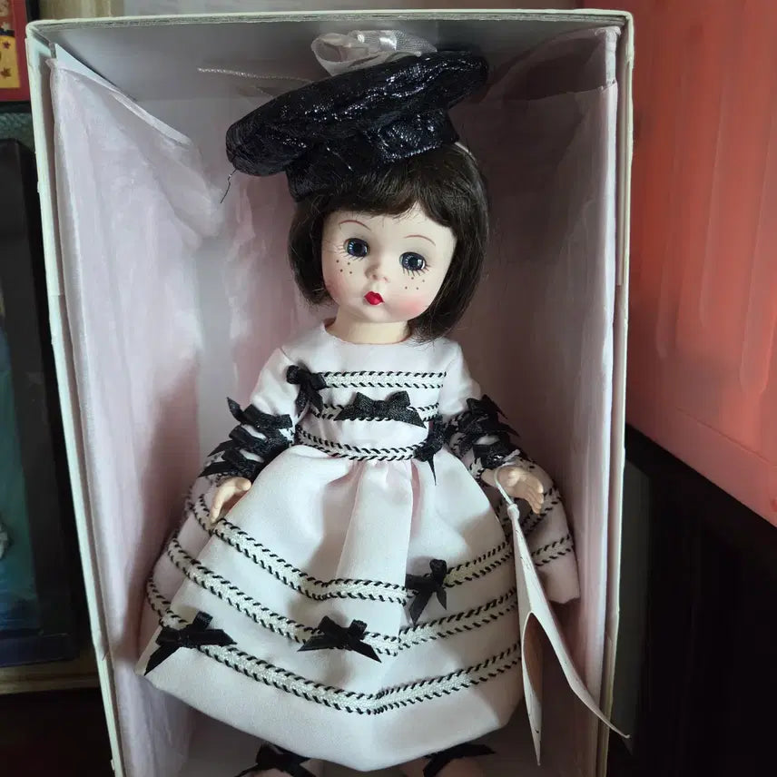 [BUNJANG] Madame Alexander 8-inch Party Dress Wendy Doll / 마담 알렉산더 8인치 파티 드레스 웬디