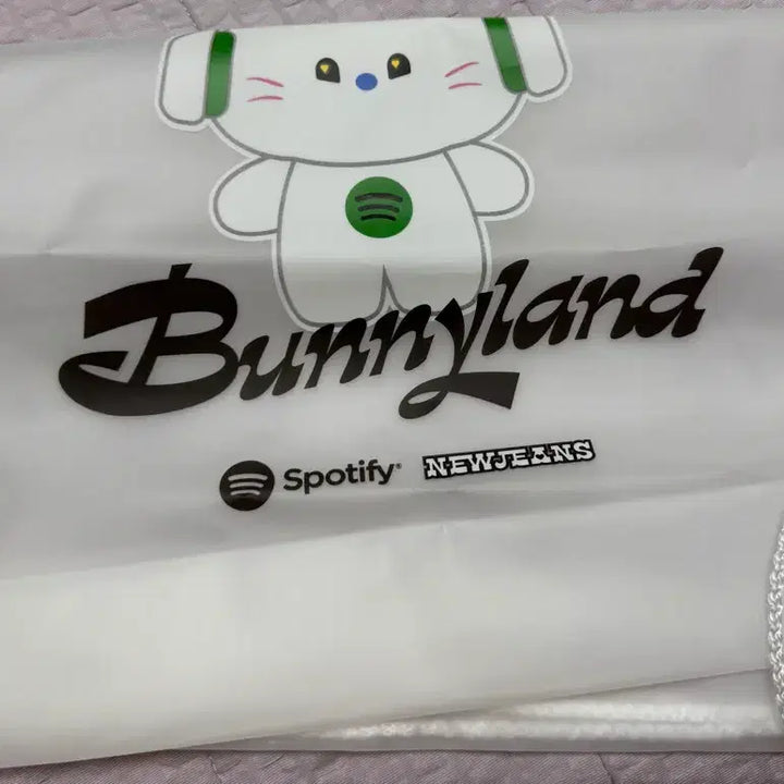 [BUNJANG] NewJeans Bunnyland Dust Bag / 뉴진스 버니랜드 더스트백