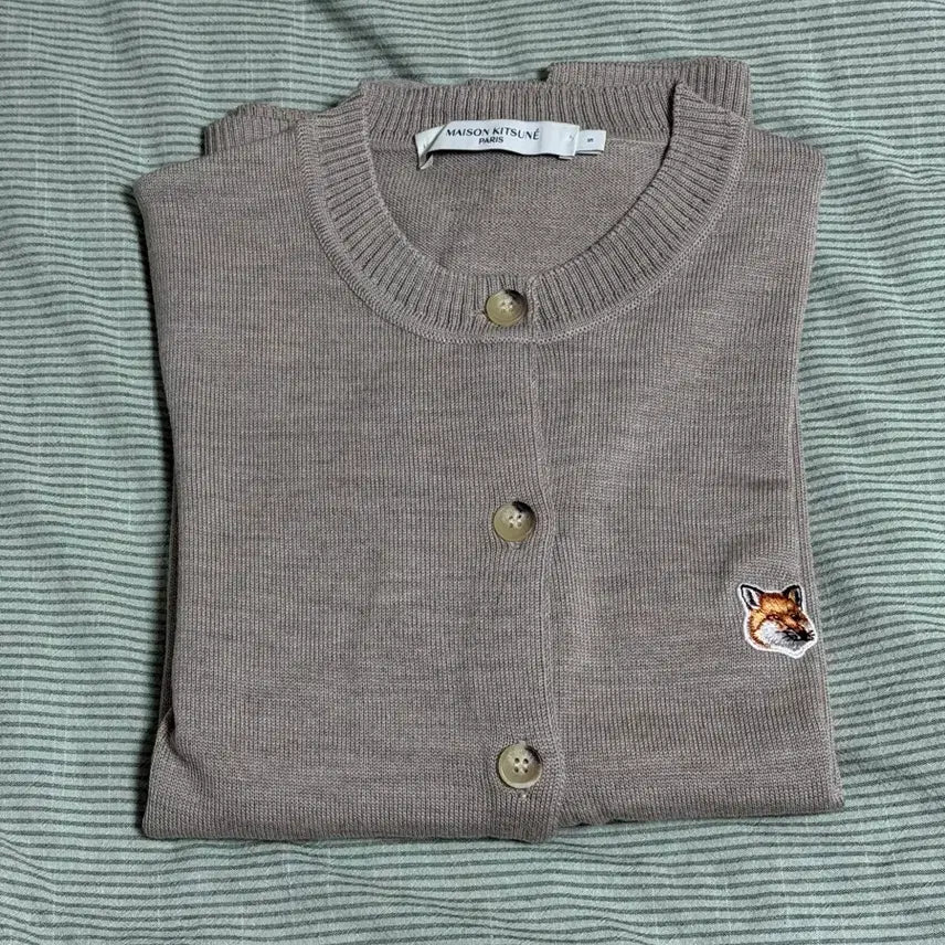 [BUNJANG] Maison Kitsuné Fox Patch Cardigan / 메종키츠네 폭스 패치 가디건