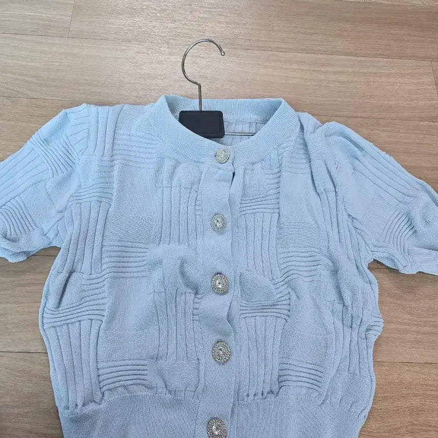 [BUNJANG] Short Sleeve Knit Cardigan with Cubic Buttons / 반팔니뜨