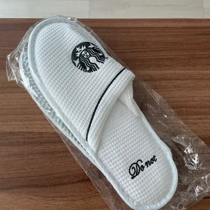 [BUNJANG] Starbucks Unisex Portable Hotel Room Slippers / 스타벅스 호텔 룸 슈즈 기내용 슬리퍼 휴대용 남녀공용 사이즈 - 새제품