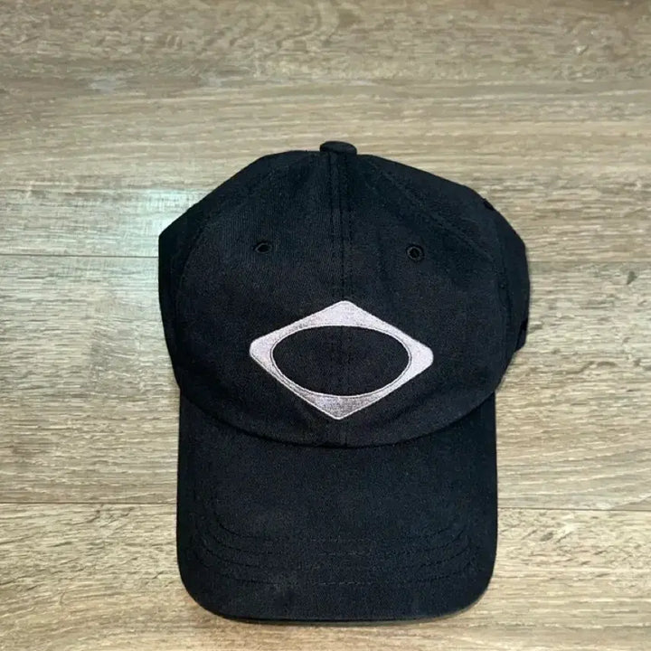 [BUNJANG] Mischief Rhombus Cap Black / 미스치프 롬버스 볼캡 블랙