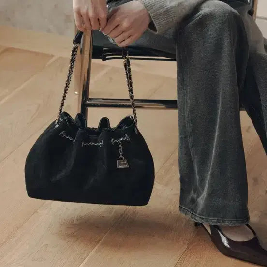 [BUNJANG] Cardinal Red Suede Shoulder Bag / (가격내림!)카디널레드 디미백 스웨이드