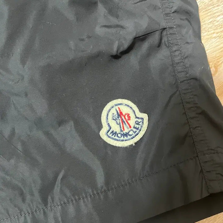 [BUNJANG] Moncler Shorts / 몽클레어 반바지