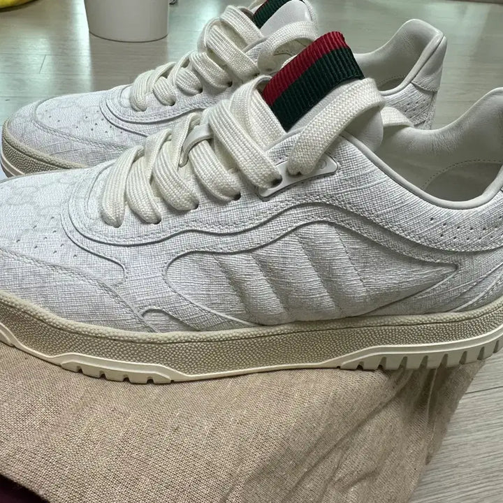 [BUNJANG] Gucci White Sneakers / 구찌 스니커즈 화이트