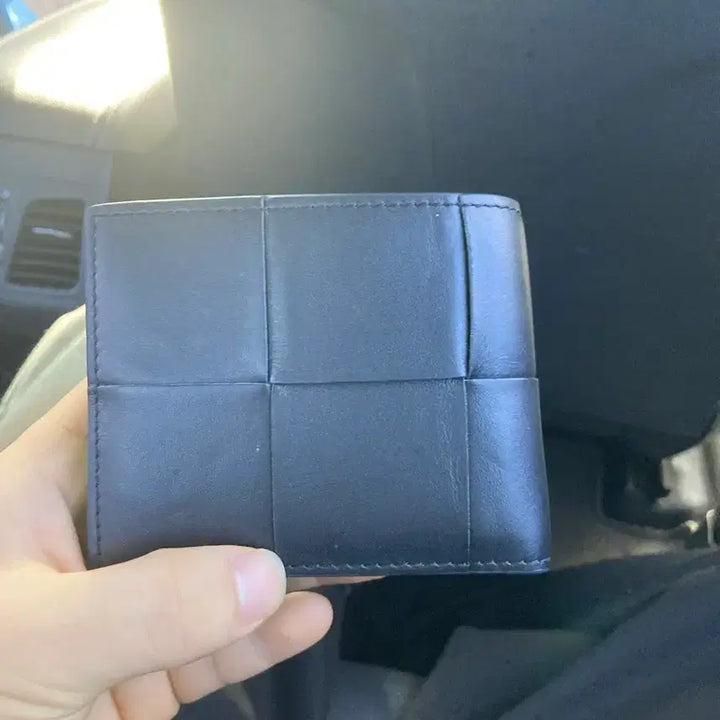 [BUNJANG] Bottega Veneta Two-Tone Bi-Fold Wallet / 보테가베네타 투톤 반지갑