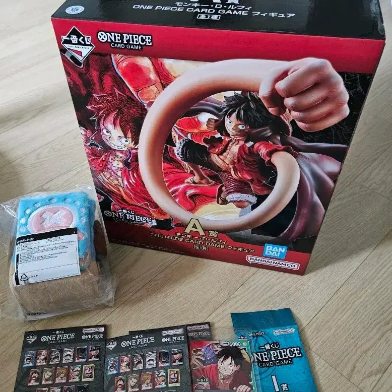 [BUNJANG] One Piece Ichiban Kuji A Prize Luffy Figure, E Prize Chopper, and Promo Cards Bundle / 원피스카드 제일복권 A상+E상+프로모카드 팝니다