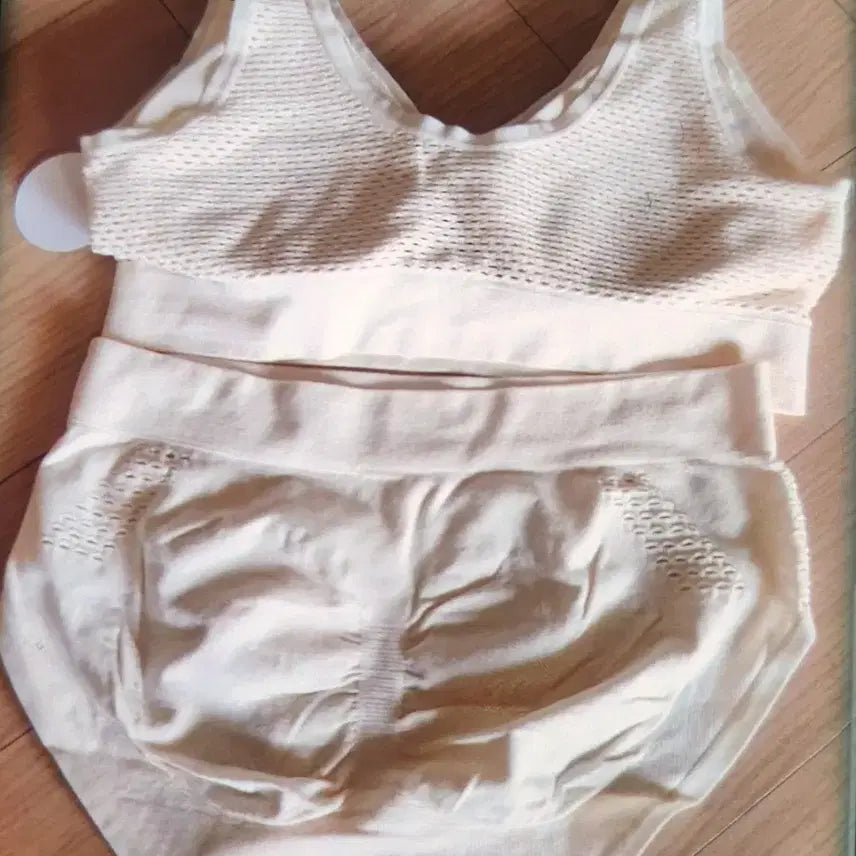 [BUNJANG] Rayon Bra Panty Set - Ivory - Size M (Fits 55-77) / 새상품  인견브라팬티세트 M사이즈(55~77사이즈)