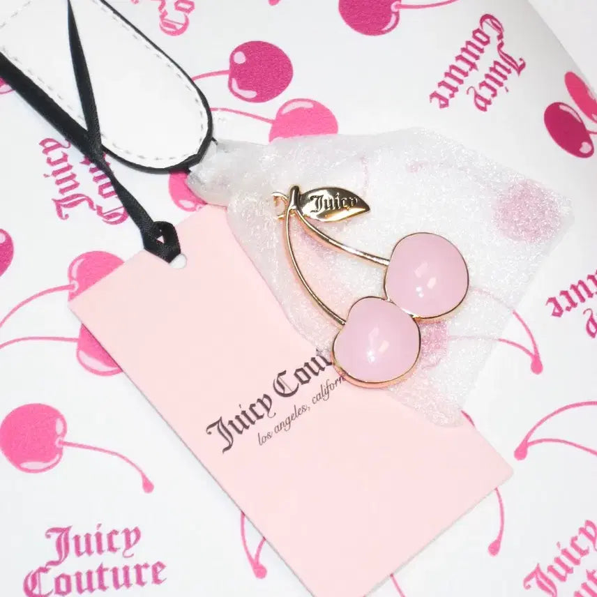 [BUNJANG] Juicy Couture Pink Cherry Shoulder Bag with Charm / 쥬시꾸뛰르 핑크 체리 숄더백 + 핑크 체리 챰 / 갸루 y2k