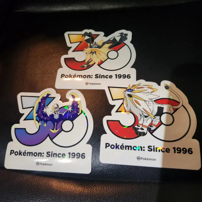 [BUNJANG] Pokemon 30th Anniversary Logo Sticker Set (1165 Types) / 포켓몬 30주년 로고 스티커 1165종 (솔가레오, 루나아라, 황혼의갈기