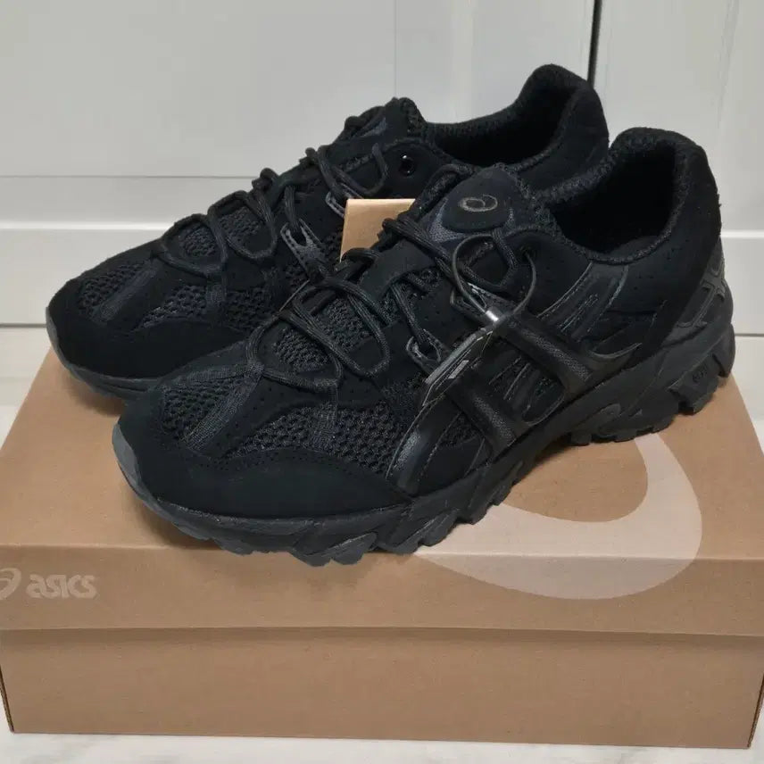 [BUNJANG] Asics Gel-Sonoma 15-50 Triple Black Sneakers / [275] 아식스 젤소노마 15-50 블랙 트블 트리플블랙