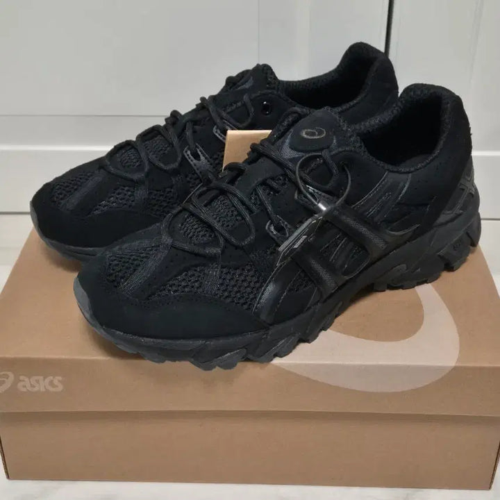 [BUNJANG] Asics Gel-Sonoma 15-50 Triple Black Sneakers / [275] 아식스 젤소노마 15-50 블랙 트블 트리플블랙
