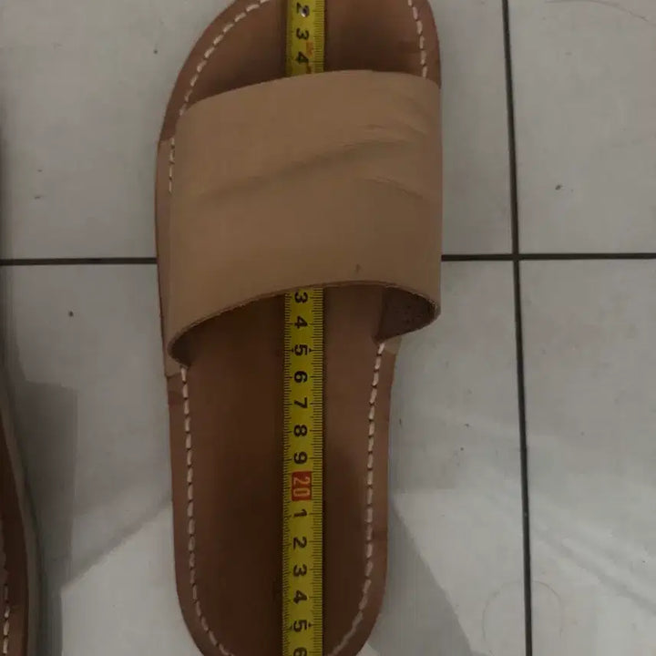 [BUNJANG] Hender Scheme Atelier Leather Slippers Beige / 핸더스킴 아뜰이에