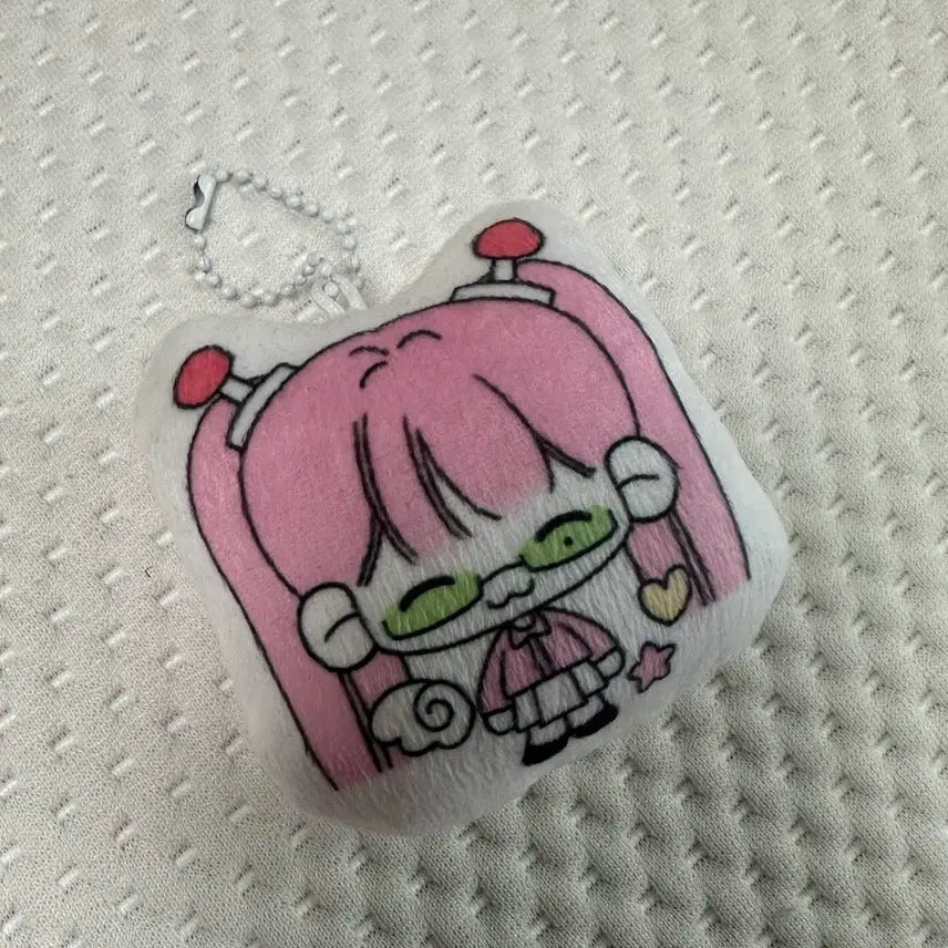 [BUNJANG] ILLIT IROHA Cushion Keyring / 아일릿 이로하 쿠션 키링 비공굿