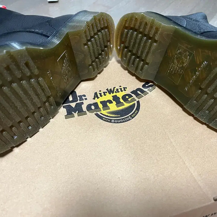 [BUNJANG] Dr. Martens Virginia 10-Eyelet Boots / 닥터마틴 버지니아 10홀