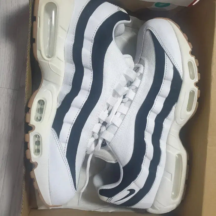 [BUNJANG] Nike Air Max 95 Juventus W280 / [W280]나이키 에어맥스95 유벤투스